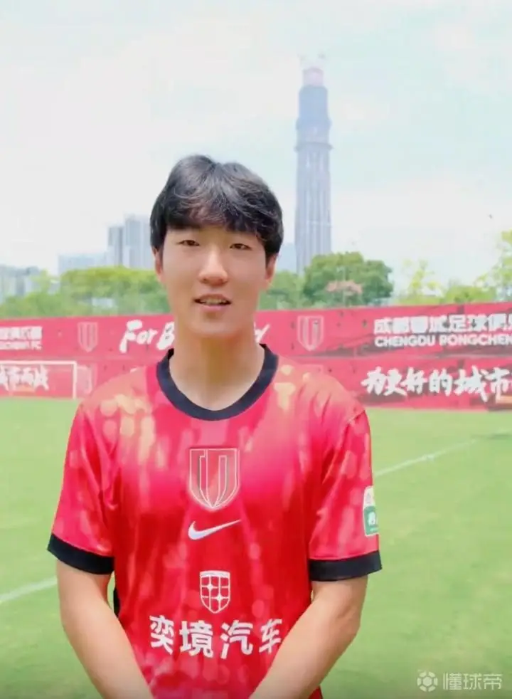 陈仕晗：韦世豪是我的偶像，我的特点是速度、活力和拼抢