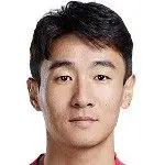 马宁重返赛场再遇韦世豪，后者合影后迅速离开